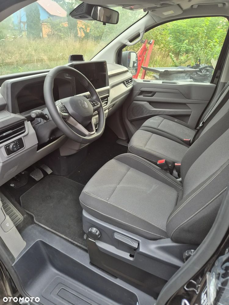 Volkswagen Caravelle - 2