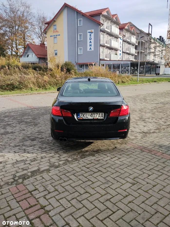 BMW Seria 5 523i - 4