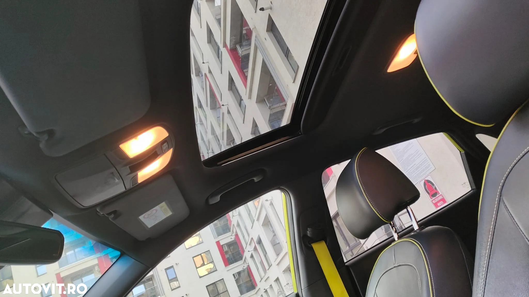 Hyundai KONA 1.0 T-GDI 2WD Premium + - 5