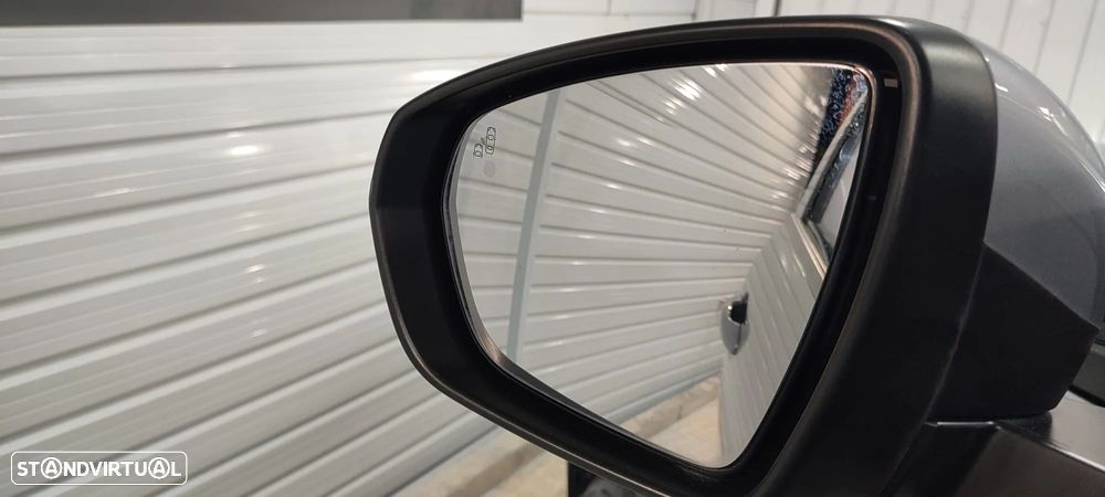 Peugeot 3008 1.2 PureTech Allure EAT8 - 22