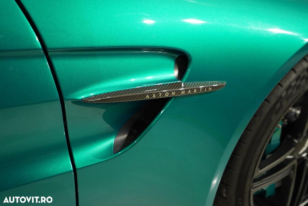 Aston Martin V8 Vantage - 16