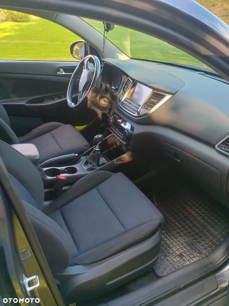 Hyundai Tucson 1.7 CRDI BlueDrive Comfort 2WD - 9