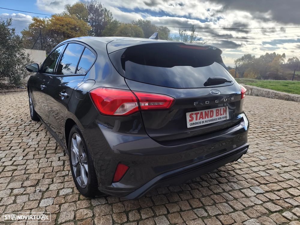 Ford Focus 1.0 EcoBoost MHEV ST-Line - 4