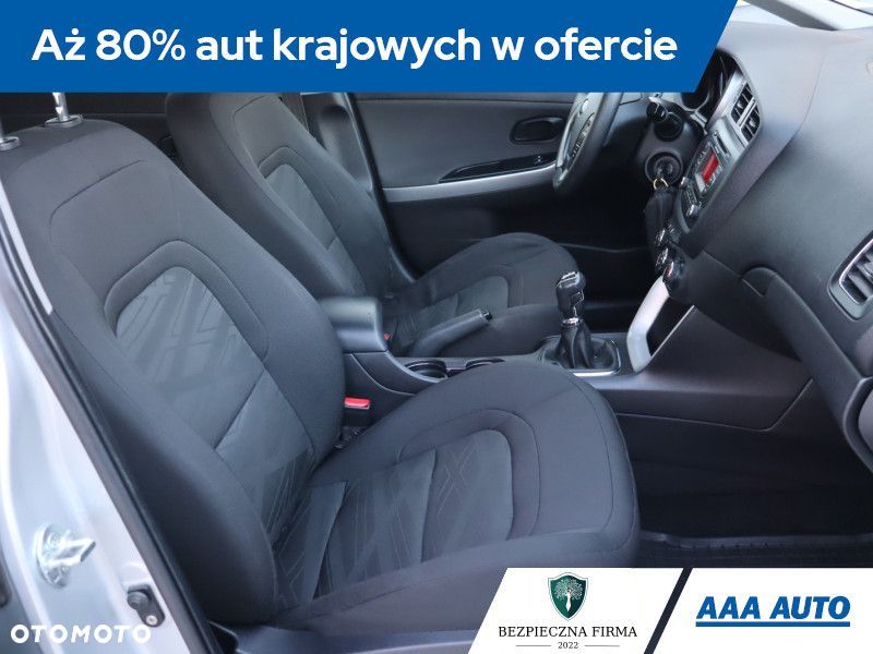 Kia Ceed - 11