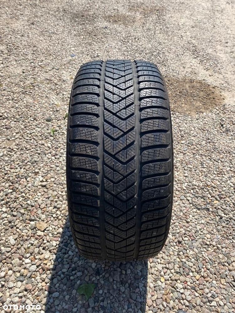 Pirelli Winter SottoZero 3 255/35R19 6,5MM 2022 - 1