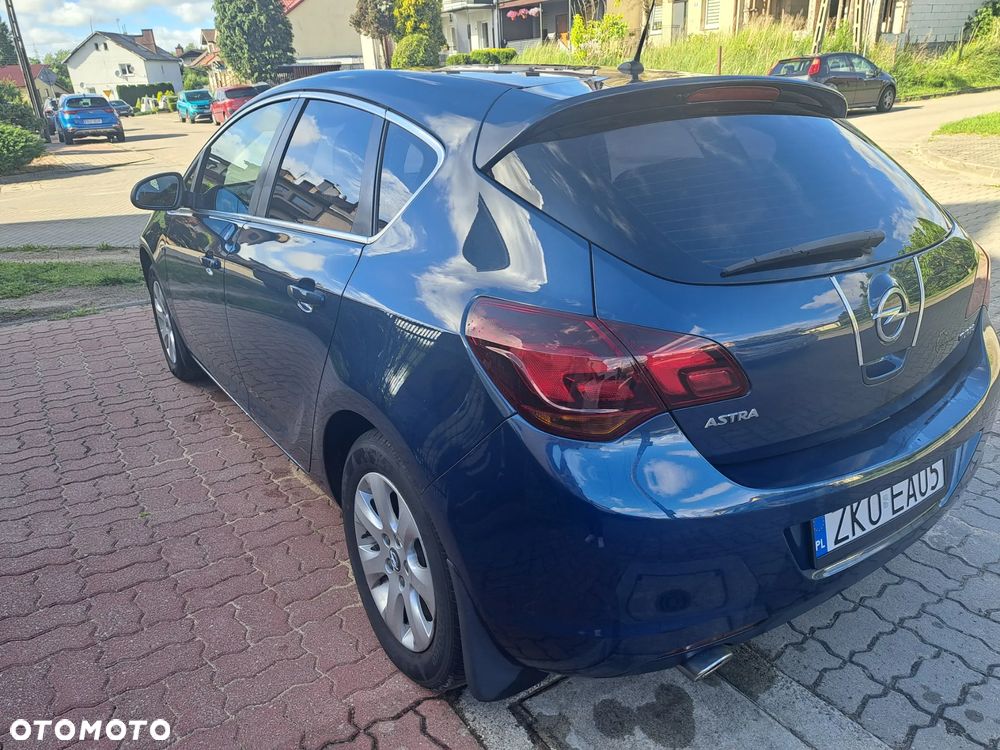 Opel Astra 1.6 T Enjoy - 6