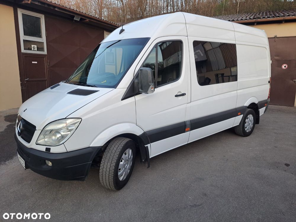 Mercedes-Benz Sprinter - 23