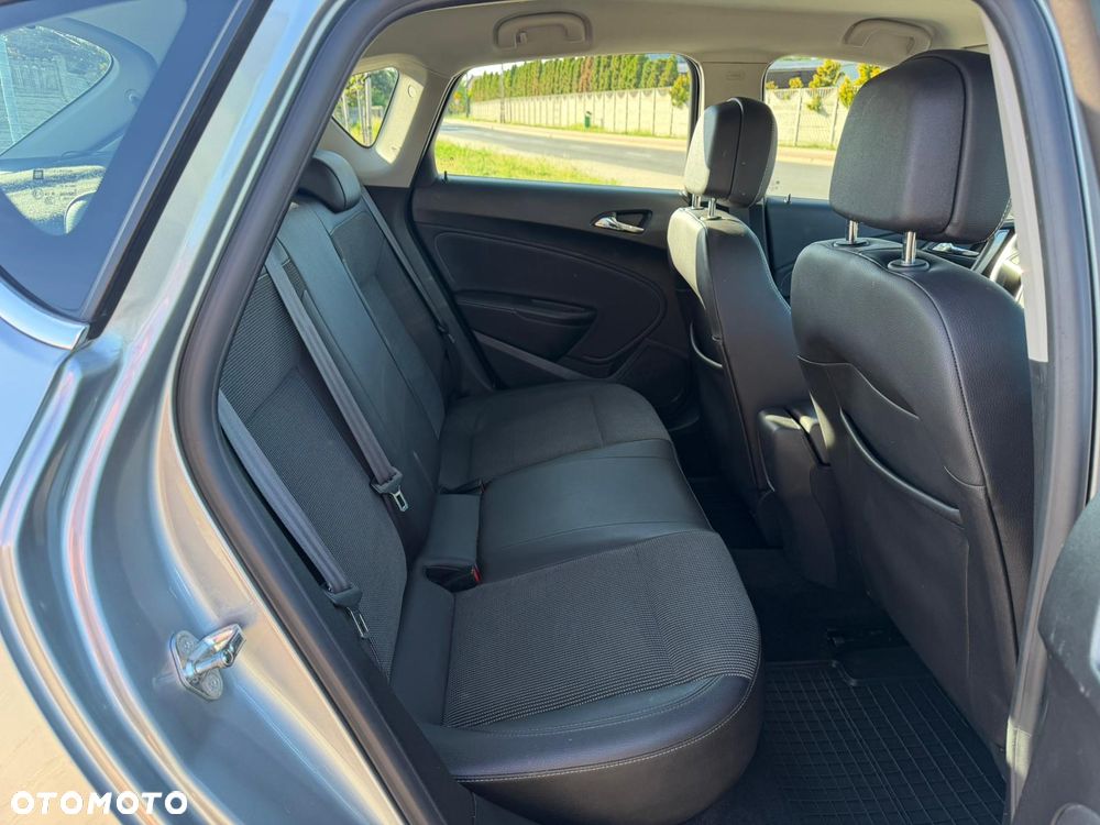 Opel Astra - 24