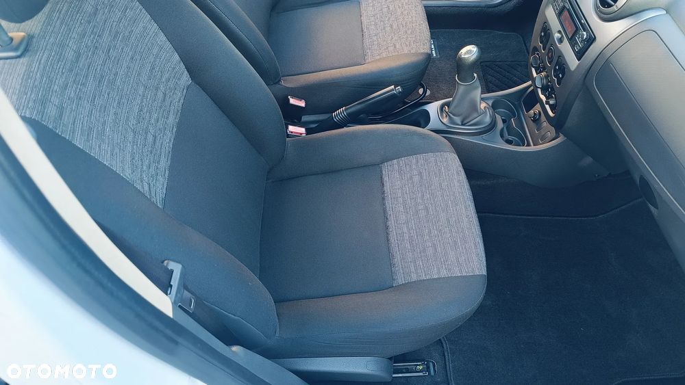 Dacia Duster 1.6 16V 4x2 - 18