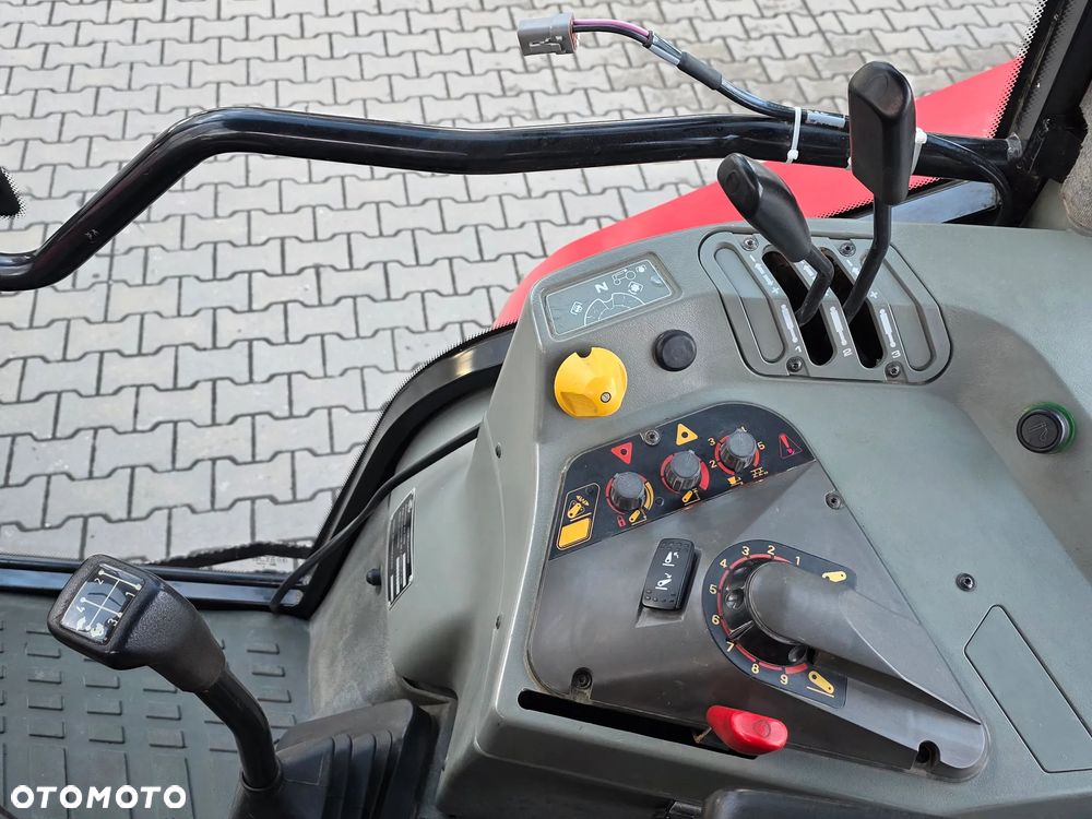 Massey Ferguson 6170 Dynashift 1995R - 32