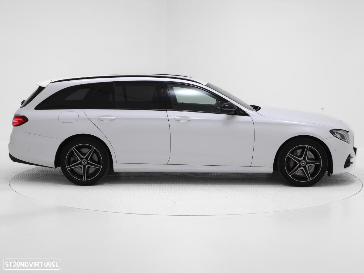 Mercedes-Benz E 300 de AMG Line - 2