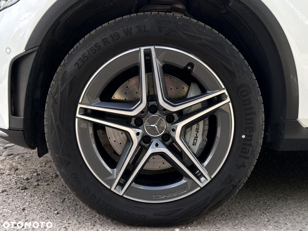 Mercedes-Benz GLC - 28