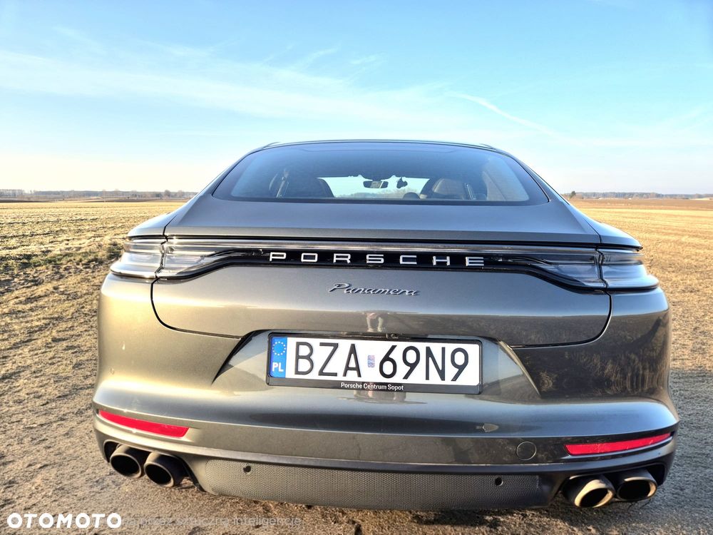 Porsche Panamera 4 Platinum Edition - 20