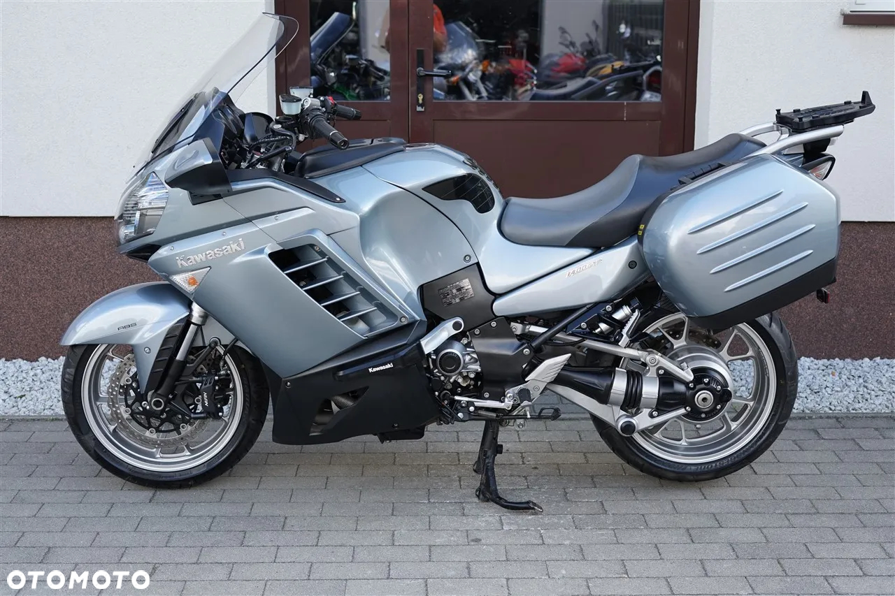 Kawasaki GTR - 20
