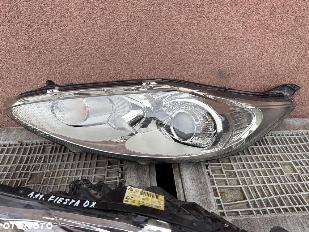 Lampa przednia FORD FIESTA MK7 SOCZEWKI KOMPLET EUROPA ORYGINALNE HELLA - 3