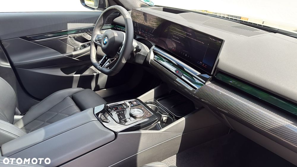 BMW Seria 5 520d xDrive - 33