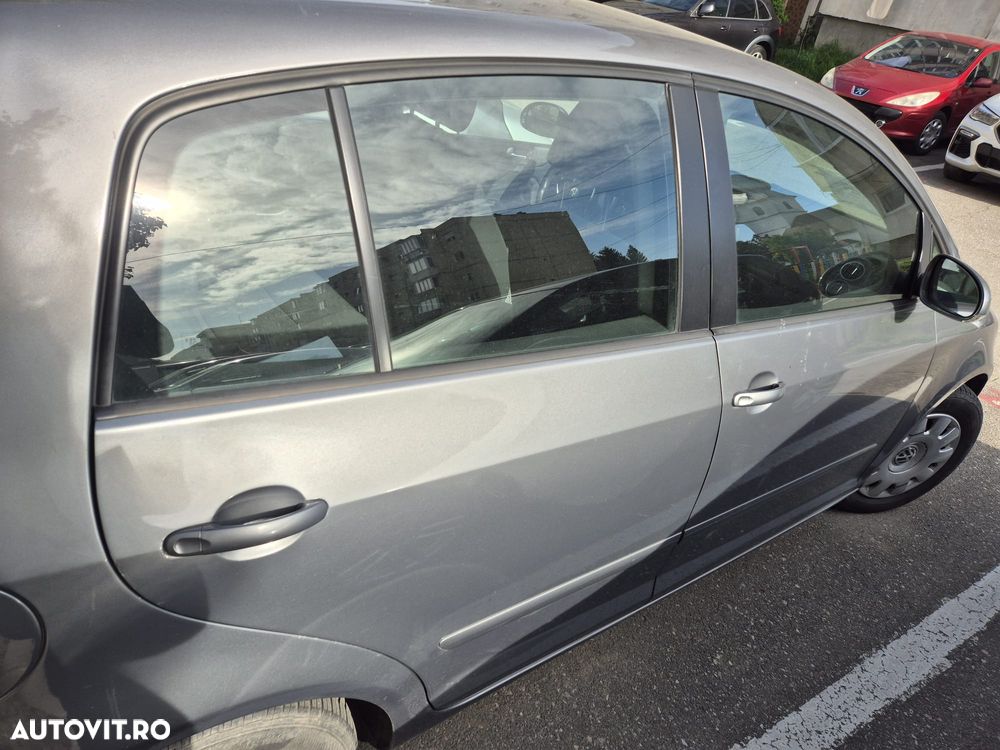 Volkswagen Golf Plus 1.9 TDI Tour - 3