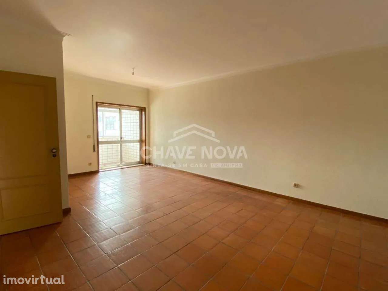 LA- Apartamento T3 para VENDA - Maia, próximo à rotunda do Lavrador - Grande imagem: 3/16