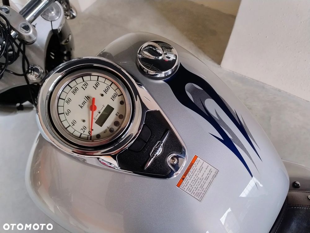 Suzuki VL 800 Volusia - 18