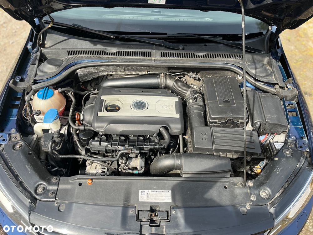 Volkswagen Jetta 2.0 TSI Highline - 14
