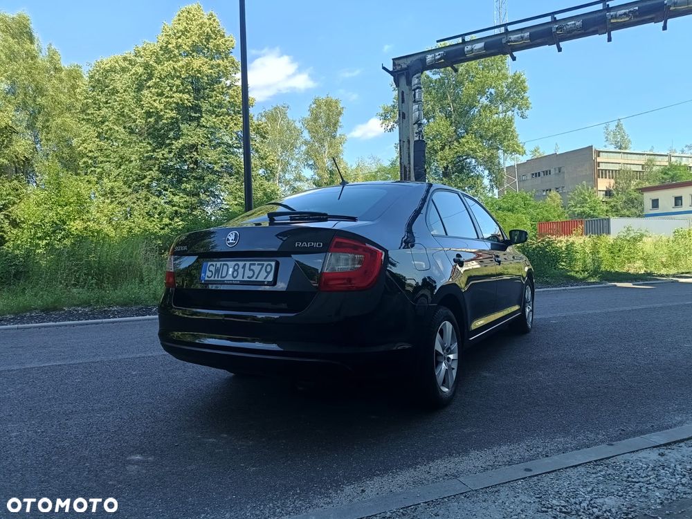 Skoda RAPID 1.2 TSI Ambition - 7
