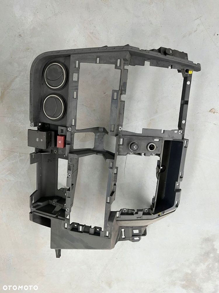 RENAULT GAMA T RANGE STELAŻ ŚRODKOWY OBUDOWA DESKI - 1