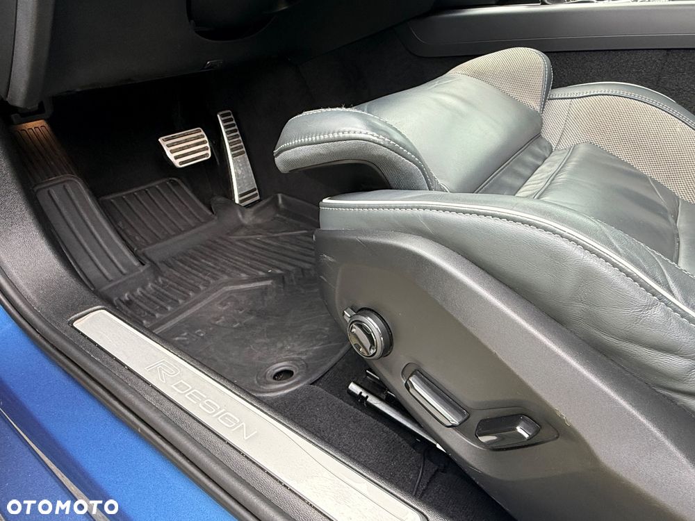 Volvo S60 T6 AWD R-Design - 14
