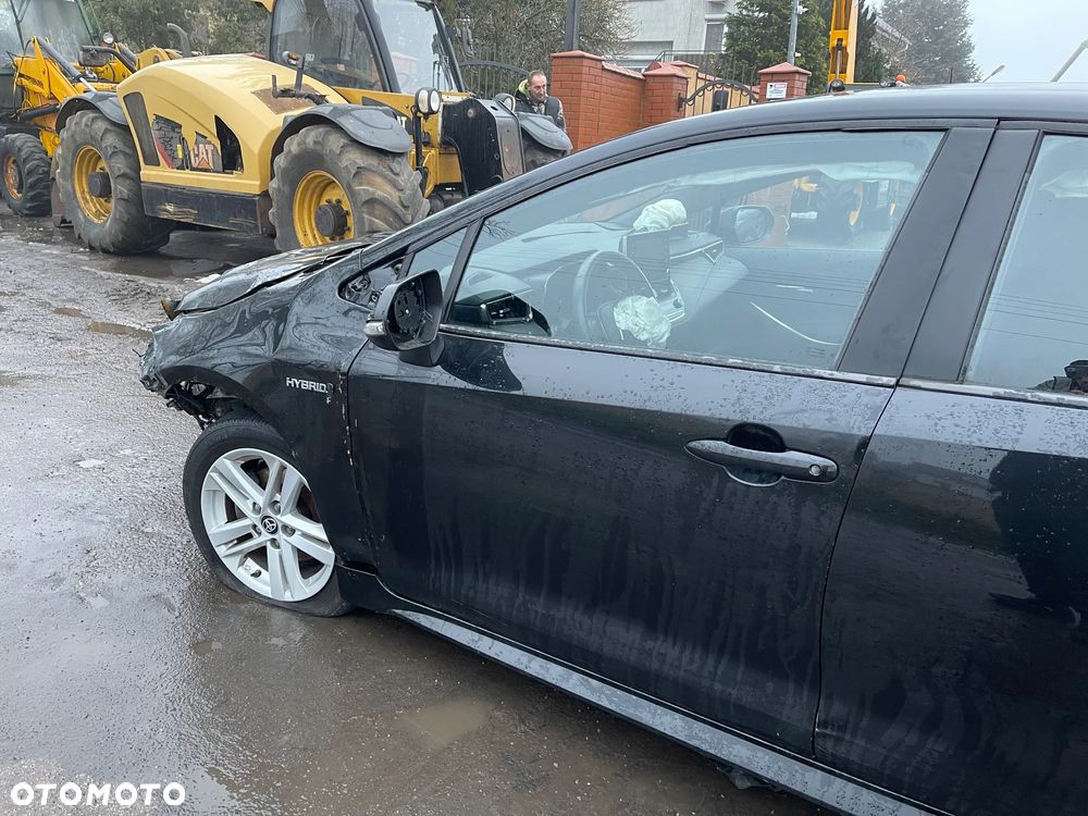 Toyota Corolla 1.8 Hybrid Executive - 27