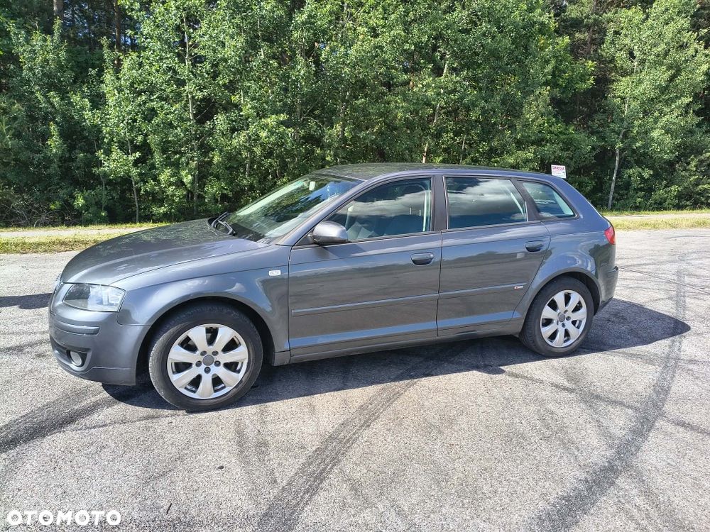 Audi A3 Sportback - 1