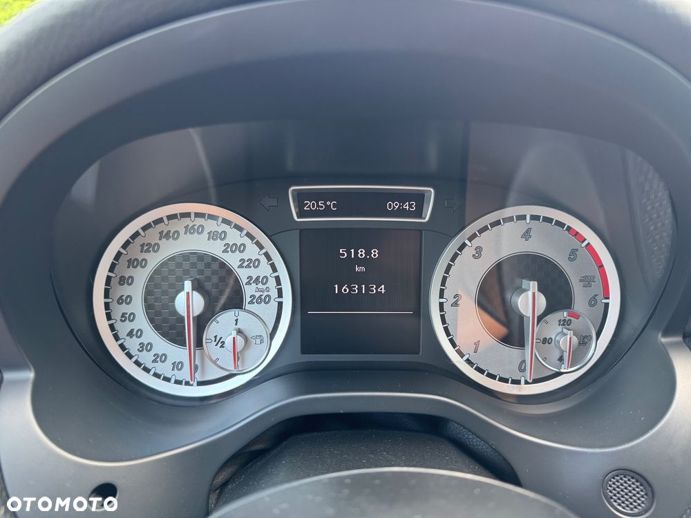 Mercedes-Benz Klasa A 180 CDI (BlueEFFICIENCY) Urban - 21