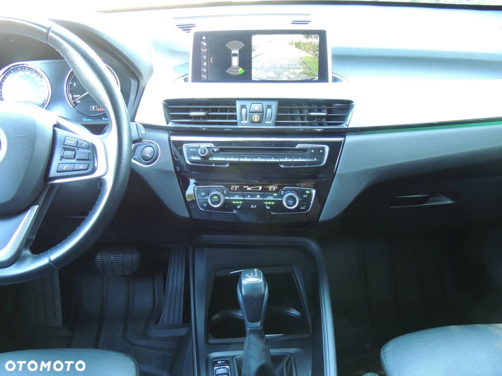 BMW X1 xDrive25e Advantage - 11