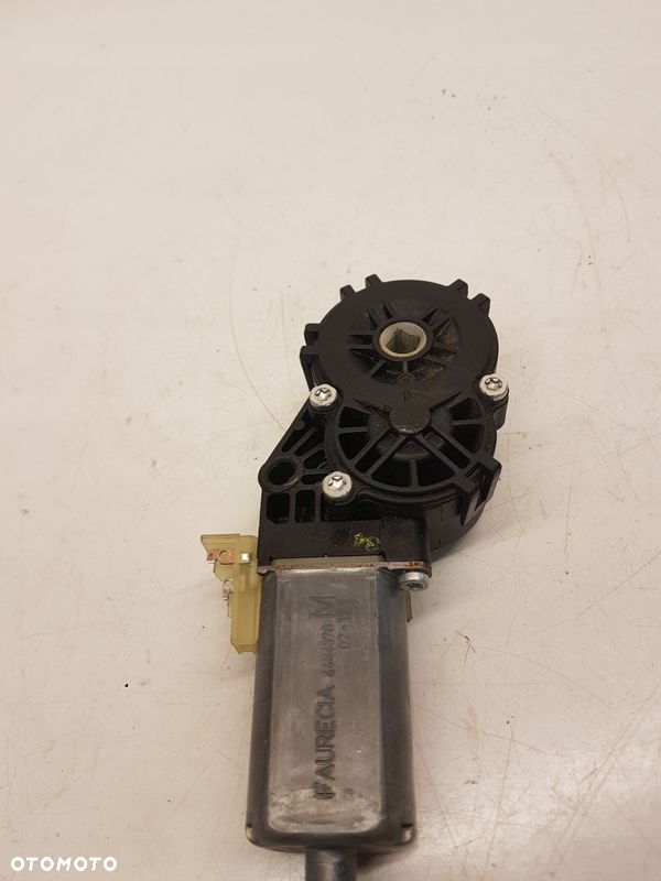 SILNICZEK REGULACJI FOTELA AUDI A4 A5 0390203467 - 3