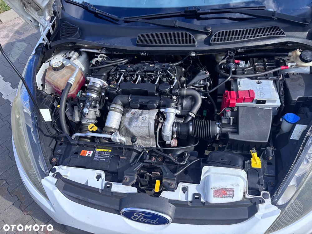 Ford Fiesta - 22
