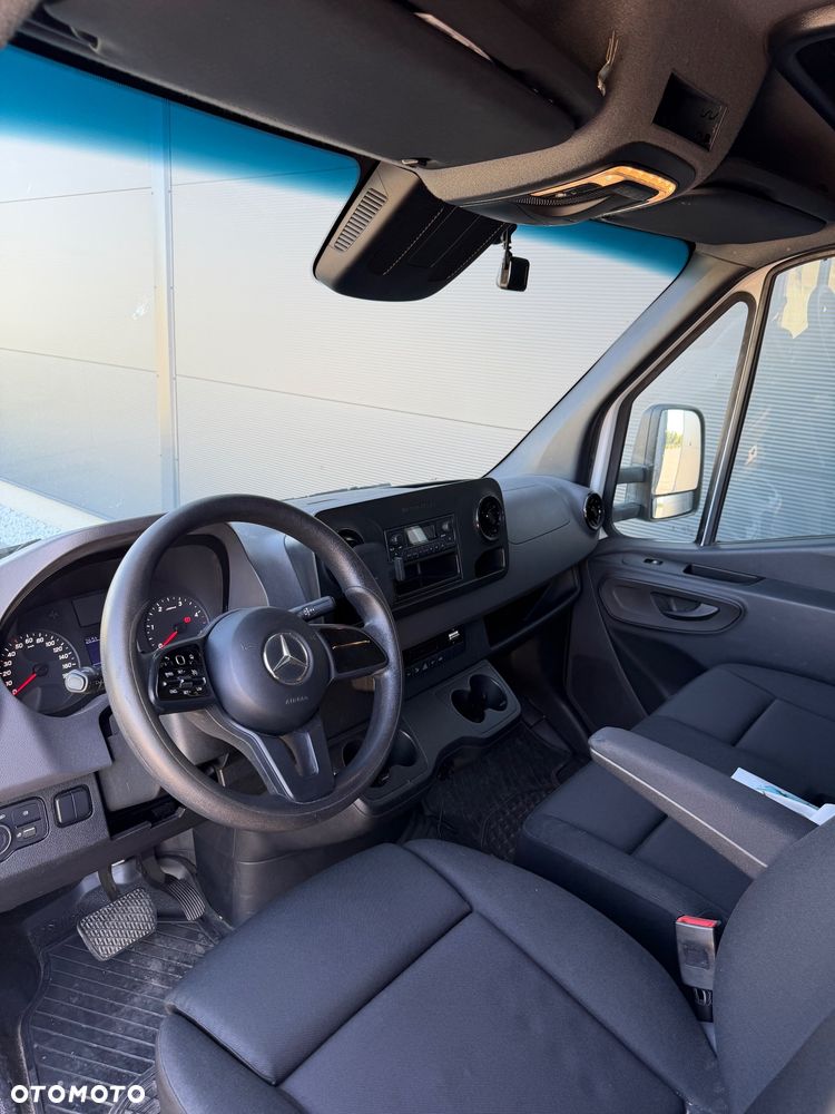 Mercedes-Benz Sprinter 319 Jegger 3.0 V6 AUTOMAT plandeka 10ep SALON Polska kurnik, webasto, bliźniak - 9