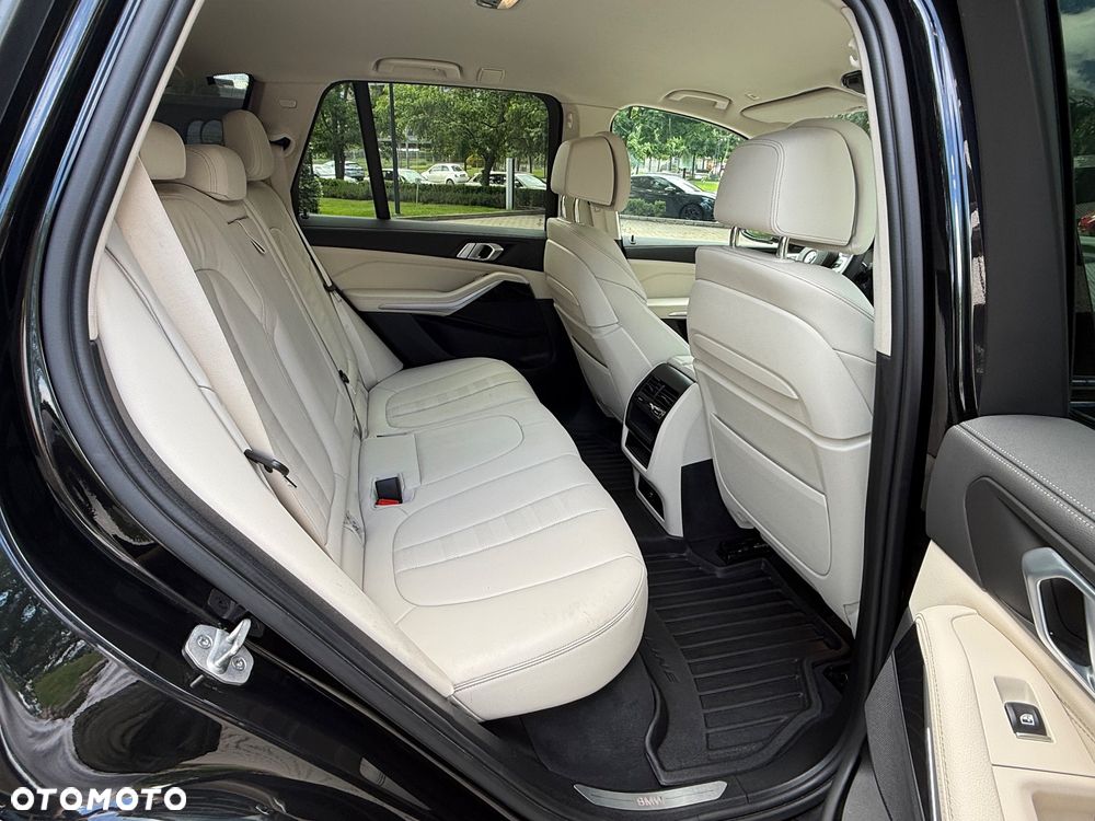 BMW X5 xDrive25d - 11