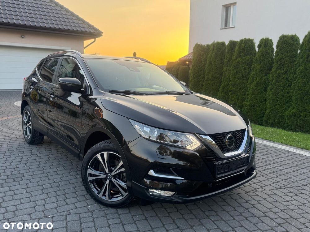 Nissan Qashqai 1.2 DIG-T N-Connecta - 1