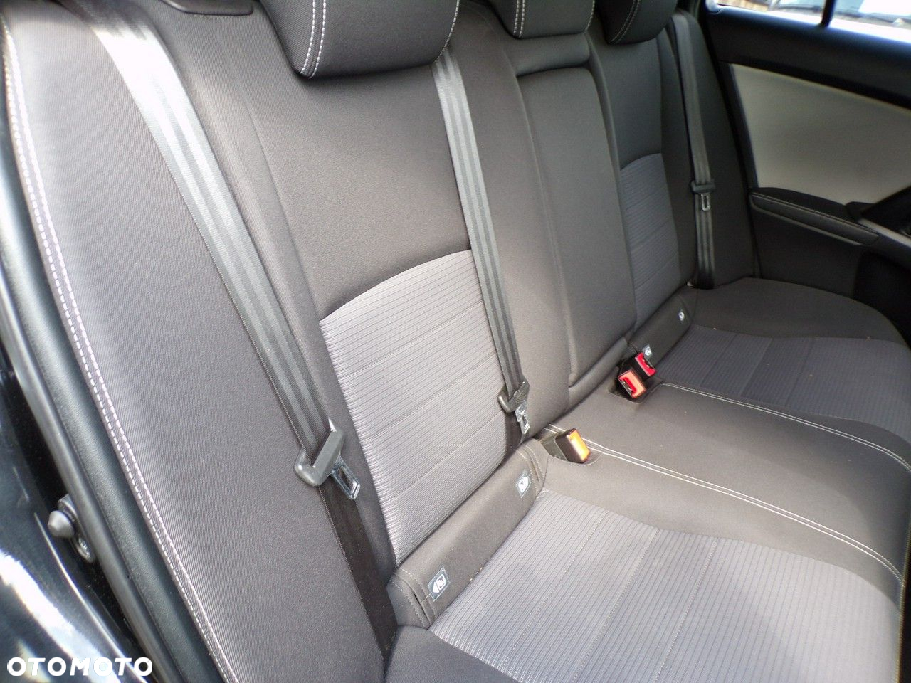 Toyota Avensis - 37