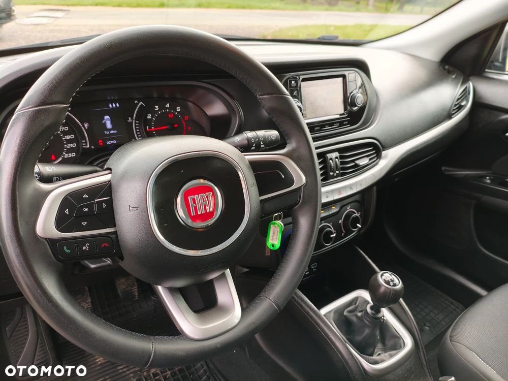 Fiat Tipo 1.4 T-Jet Easy - 26