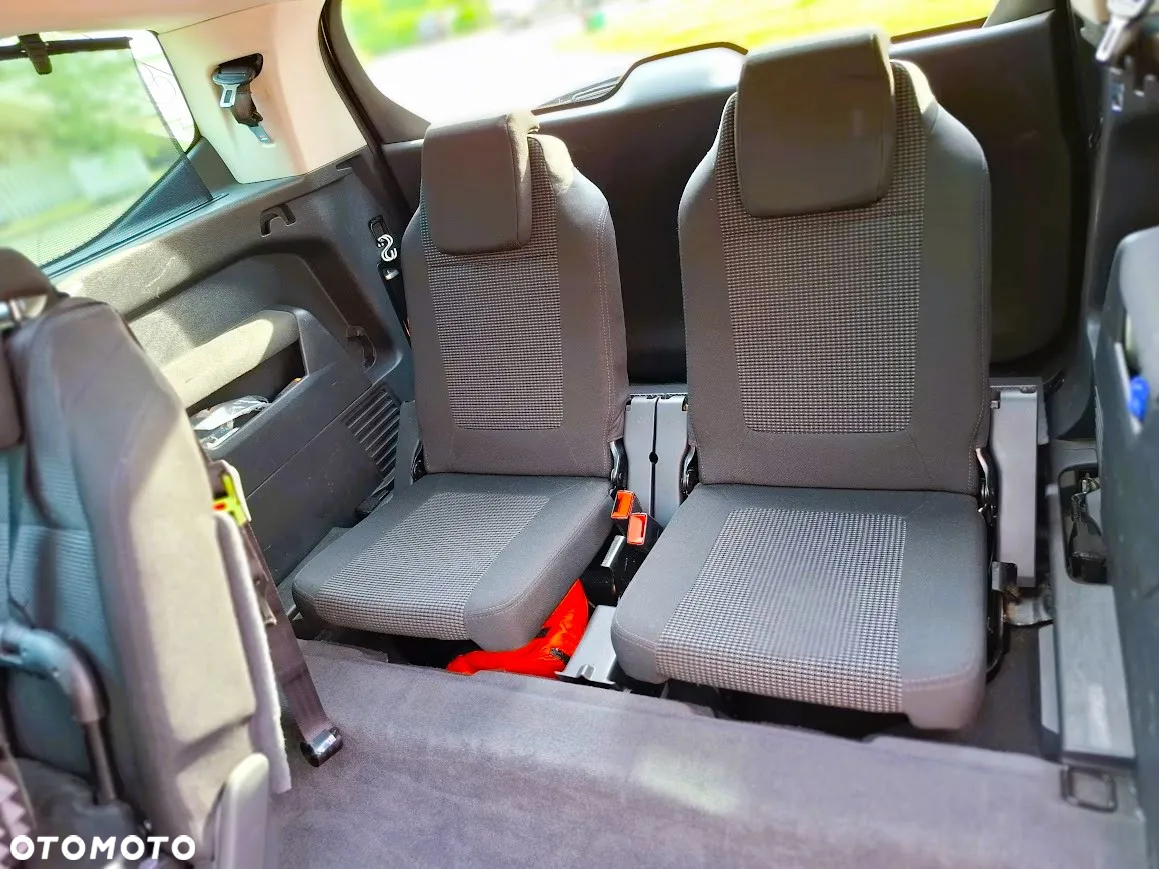 Peugeot 5008 2.0 HDi Family 7os - 30