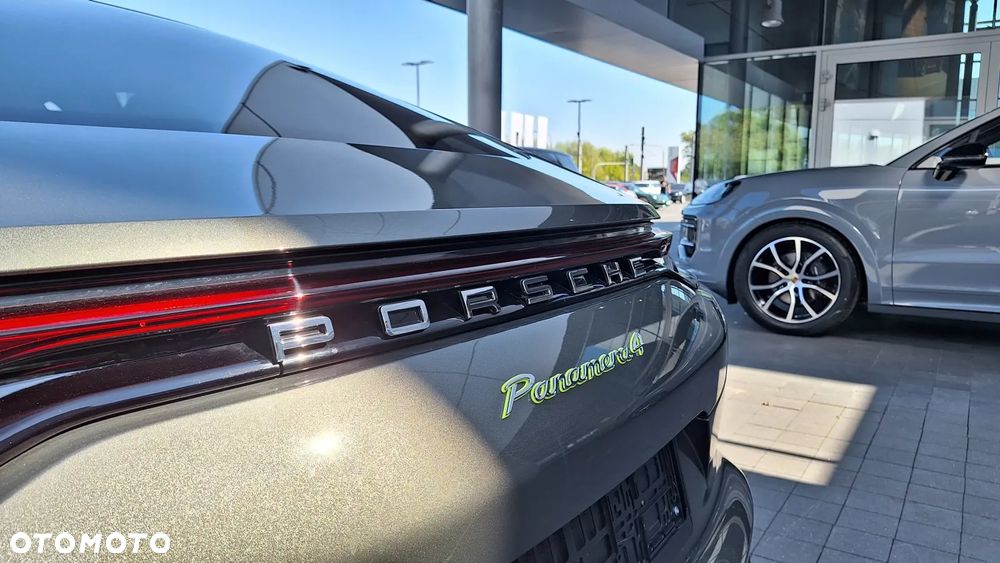 Porsche Panamera 4 E-Hybrid - 7