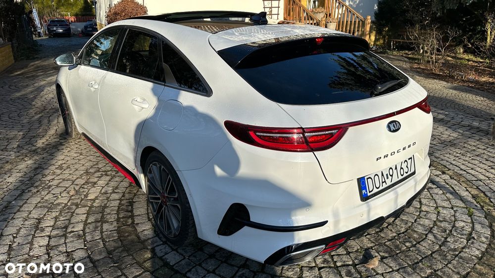 Kia ProCeed 1.6 T-GDI GT DCT - 4