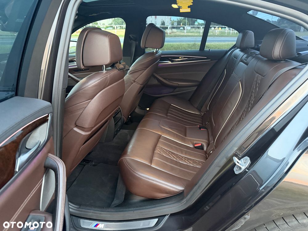 BMW Seria 5 540i M Sport sport - 37