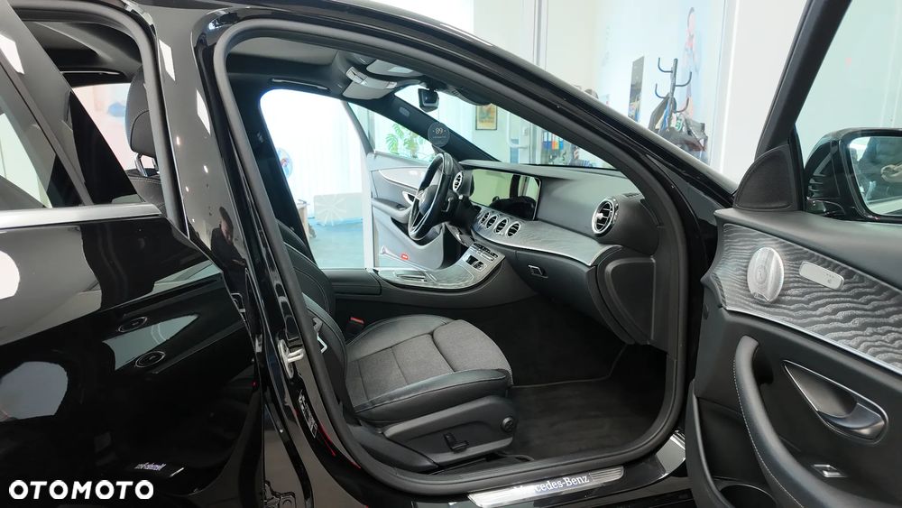 Mercedes-Benz Klasa E - 29