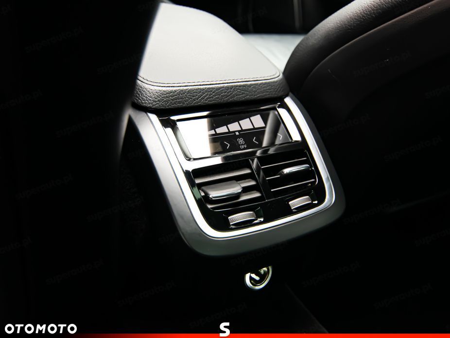 Volvo V90 D5 AWD Inscription - 28