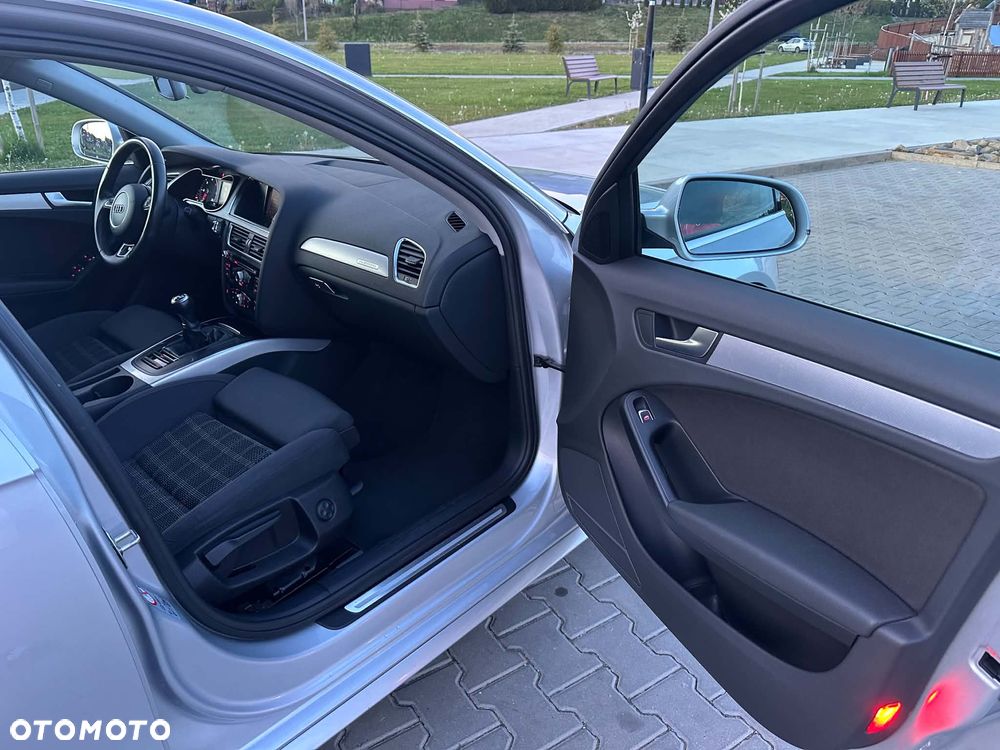 Audi A4 Avant 2.0 TDI DPF quattro Attraction - 22