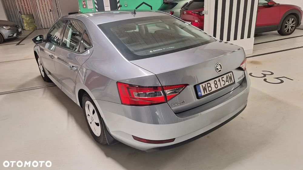 Skoda Superb 2.0 TDI Active - 5