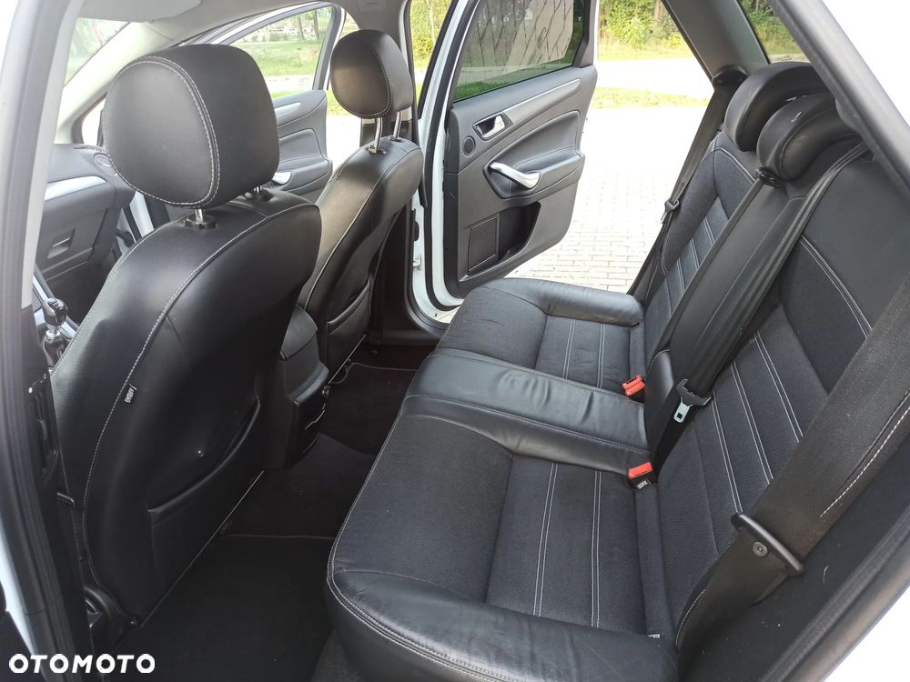 Ford Mondeo - 7