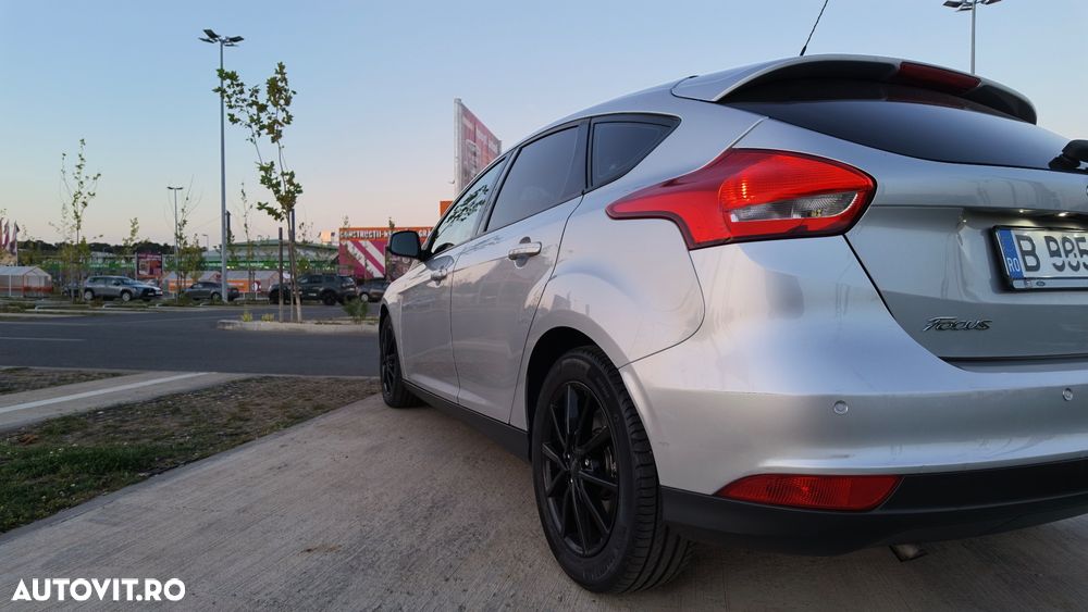 Ford Focus 1.0 EcoBoost Trend Edition - 33