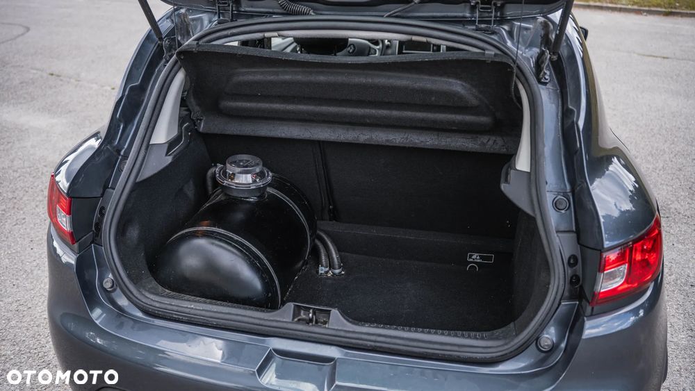 Renault Clio 0.9 TCe Limited - 15