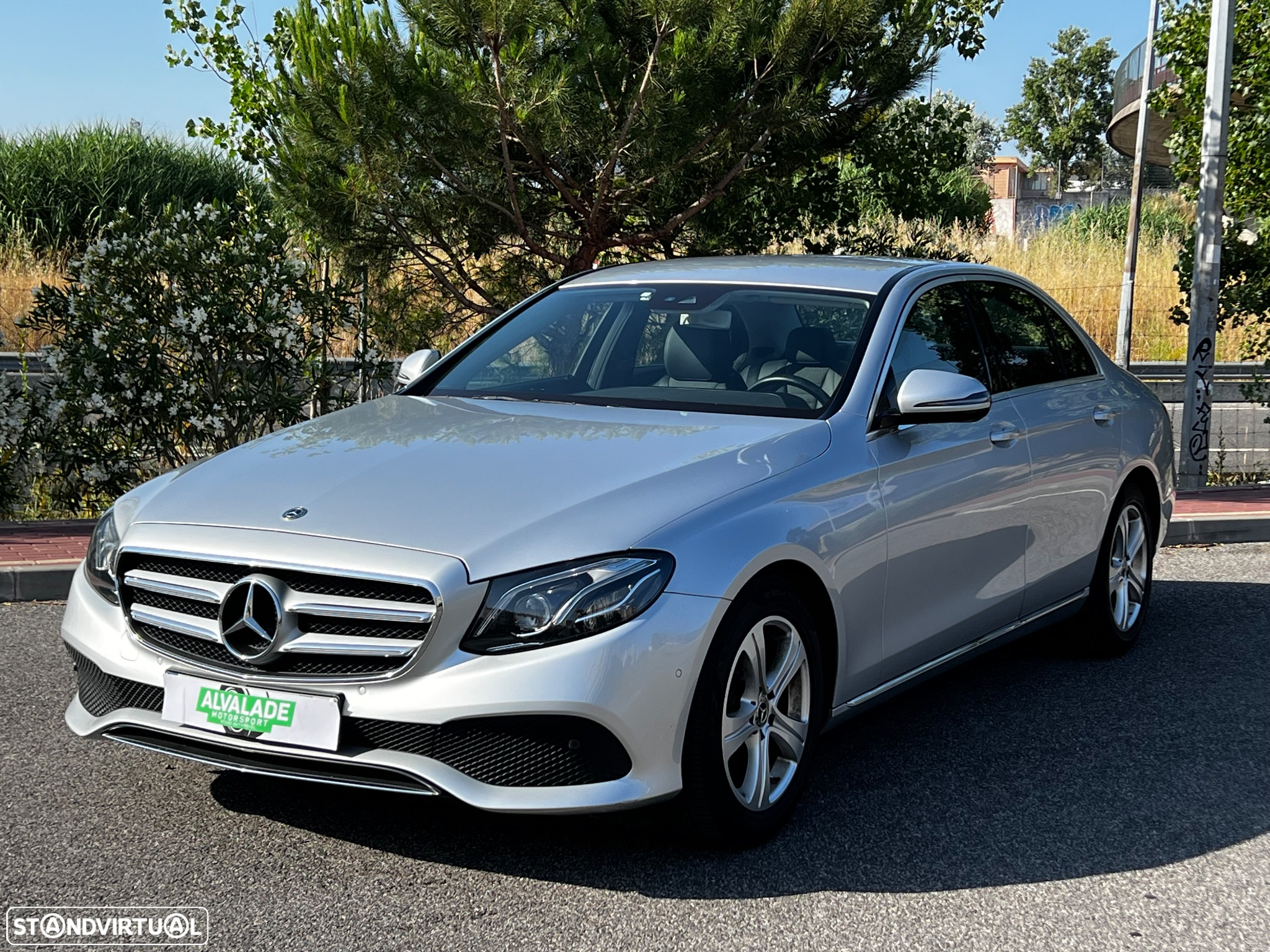 Mercedes-Benz E 220 d Avantgarde - 2
